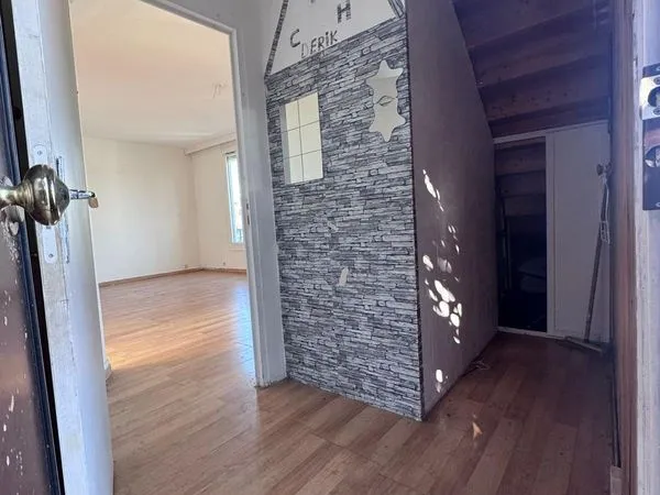 Local 68 m² Villiers-le-Bel