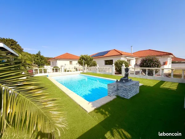 Propriété 7 pièces 212 m²