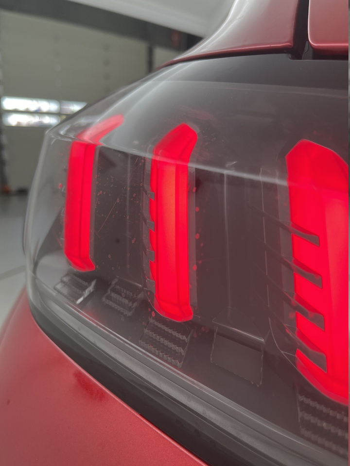 Peugeot 208 — photo 84