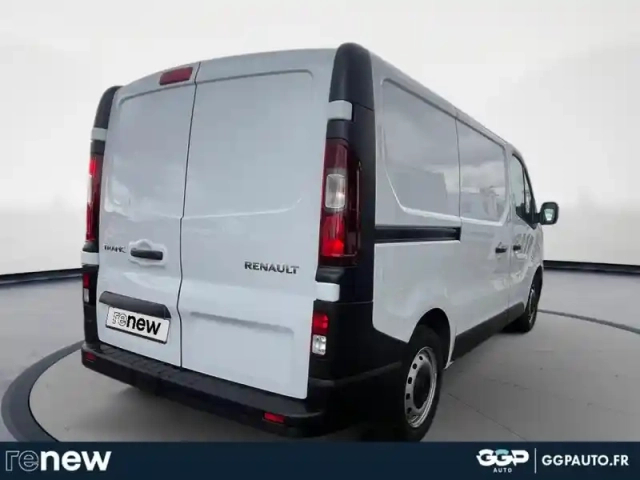 Renault Trafic fg l1h1 2t8 2.0 blue dci 110ch confort — photo 5