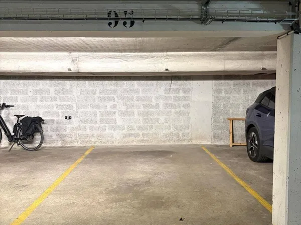 Parking 12 m²