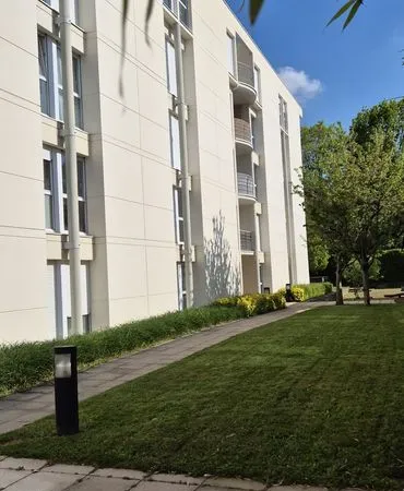 Studio dans residence etudiante