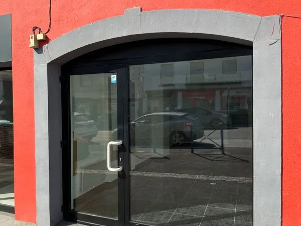 Local commercial / bureau