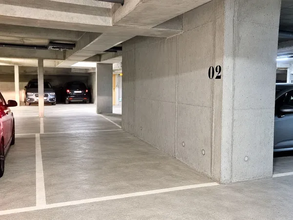 Parking rue des Ursulines à Saint-Denis