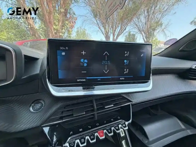 Peugeot 2008 puretech 130 s&amp;s bvm6 — photo 17