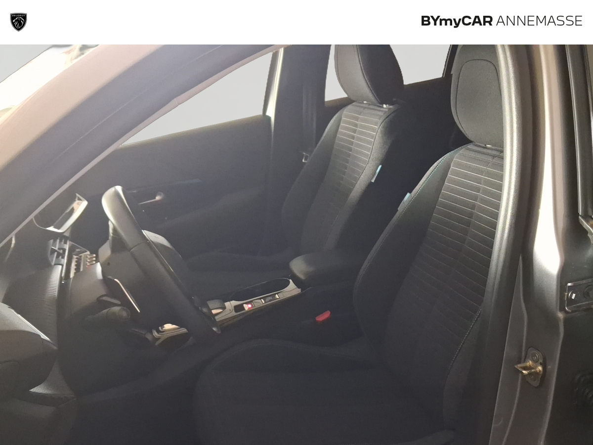 Peugeot 208 PureTech 100 S&amp;S EAT8 — photo 11
