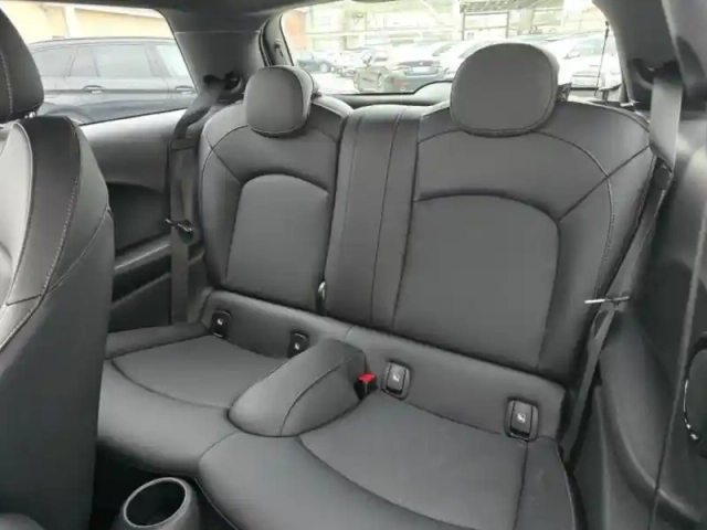 Mini Mini cooper 136ch  edition camden bva7 — photo 8