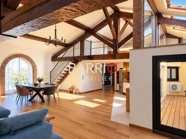Loft 6 pièces 188 m²