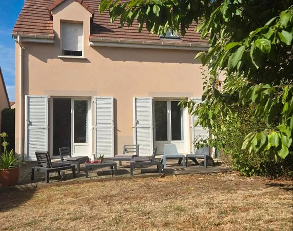 Maison mitoyenne de 90m2, Chaingy