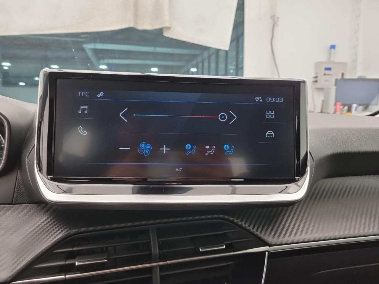 Peugeot 208 100 s&s bvm6 style — photo 11