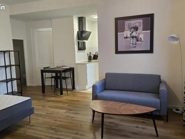 Studio meublé à louer