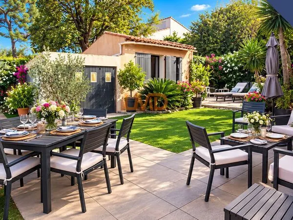 Studio 5 pièces 126 m²