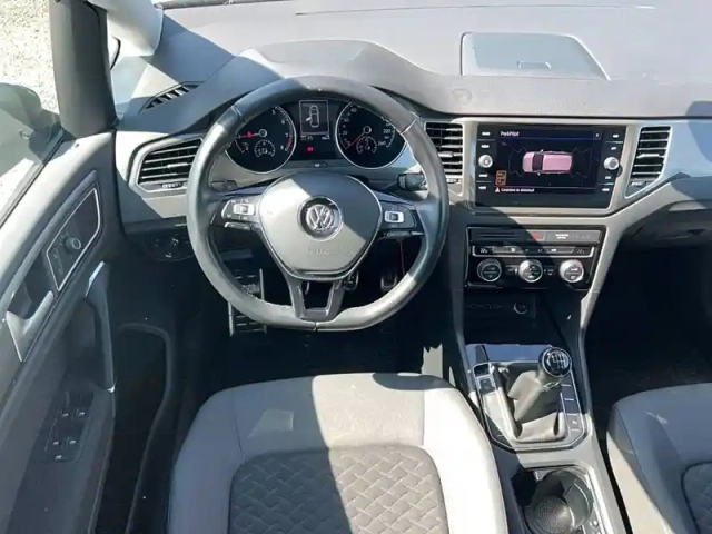 Volkswagen Golf Sportsvan 1.0 tsi 115 bvm6 — photo 8