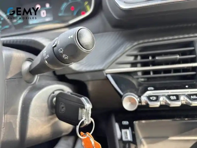 Peugeot 208 electrique 54 kwh 156ch — photo 19