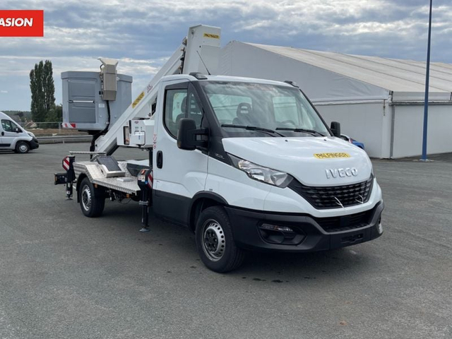 Iveco DAILY 35S14H 3750 2.3 136ch Nacelle Smart P170 TXE E