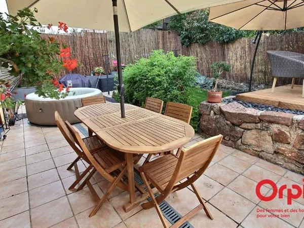 Maison 2 pièces 146 m²