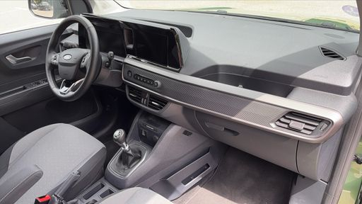 Ford Tourneo Courier 1.0 Ecoboost 125 Flexifuel - Titanium – 2024 – 7788 km – Biocarburant – Boîte Manuelle — photo 14