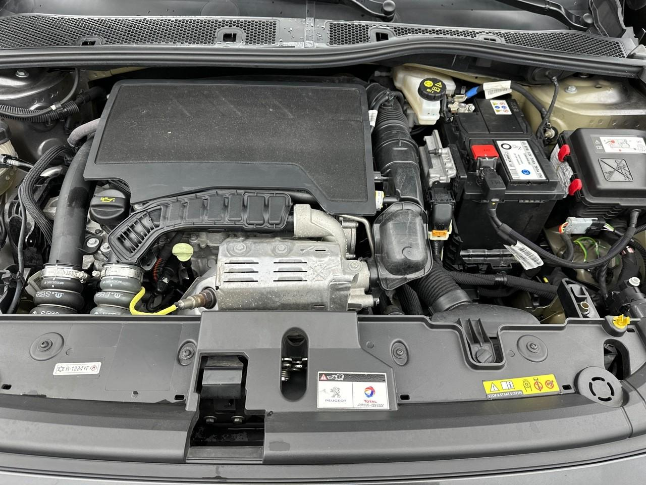 Peugeot 208 puretech 100 s&s bvm6 allure — photo 15