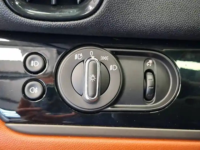 Mini Mini countryman 125 - 95 ch all4 bva6 — photo 36
