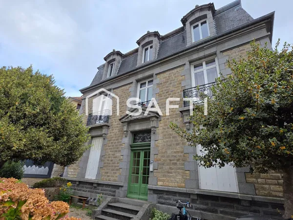 Dans petit collectif en pierre
