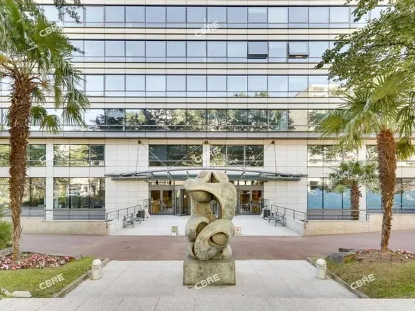 Bureaux 1651 m²