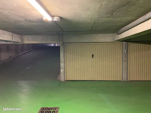 Parking box
