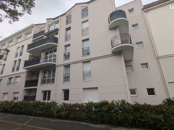 Studio 1 pièce 27 m²