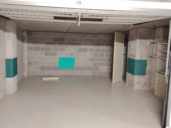 Stationnement Location Calais 25m² 140€