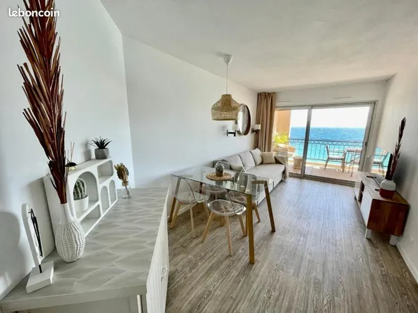 T2 meublé avec terrasse et vue mer panoramique - Cannes La Bocca - Bail mobilité