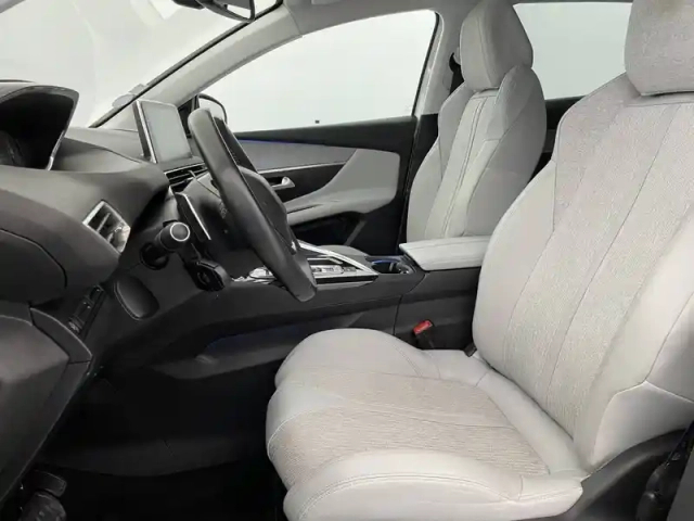Peugeot 3008 1.2 puretech 130ch s&amp;s eat6 — photo 28