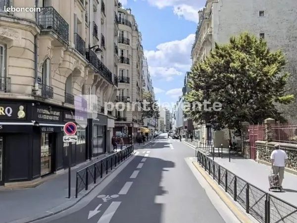 Local commercial 780 m²