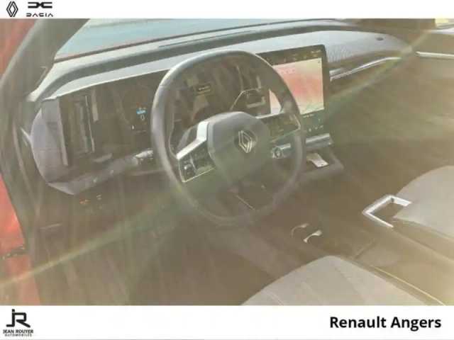 Renault Megane e-tech electric ev60 220ch techno optimum charge — photo 15