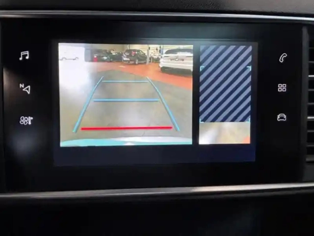 Peugeot 308 1.6 bluehdi 120 gt line eat6 toit pano / led / gps / camera — photo 10