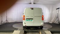 Peugeot Expert M 2.2 Diesel 150ch Cabine Approfondie Fixe automatique — photo 6