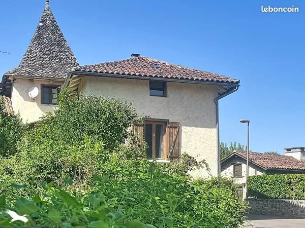 Maison 3 pièces 140 m²