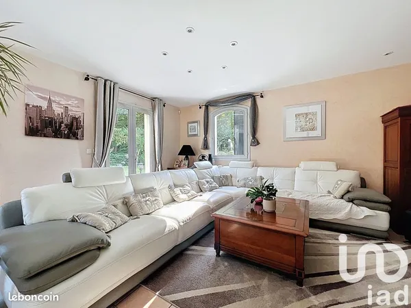 Maison familiale 6 pièces 227 m²