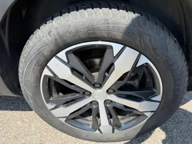 Peugeot 3008 1.5 bluehdi 130 allure pack — photo 9