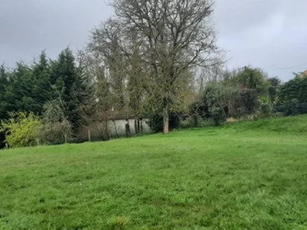 Terrain 819 m² SAINT-LANGIS-LES-MORTAGNE