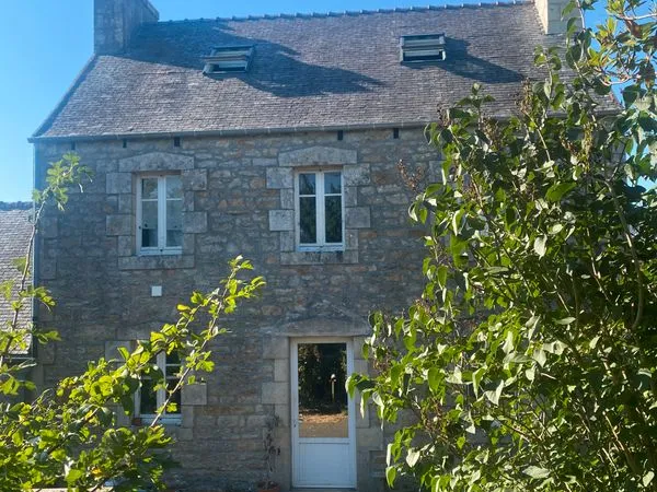 Maison de campagne, orienté sud,5 pièces, dépendances et vaste terrain
