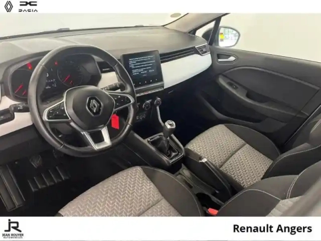 Renault Clio 1.5 blue dci 100ch evolution — photo 30