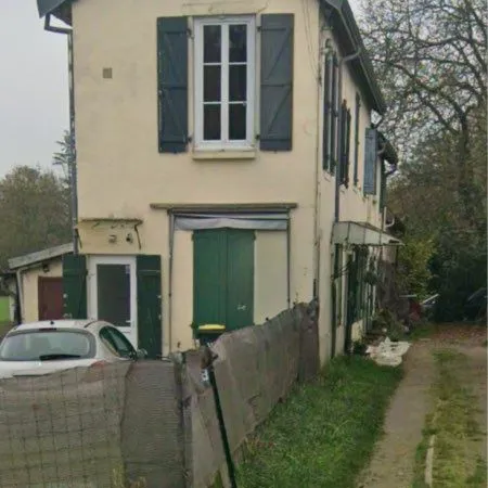 Petite maison f3 avec terrain