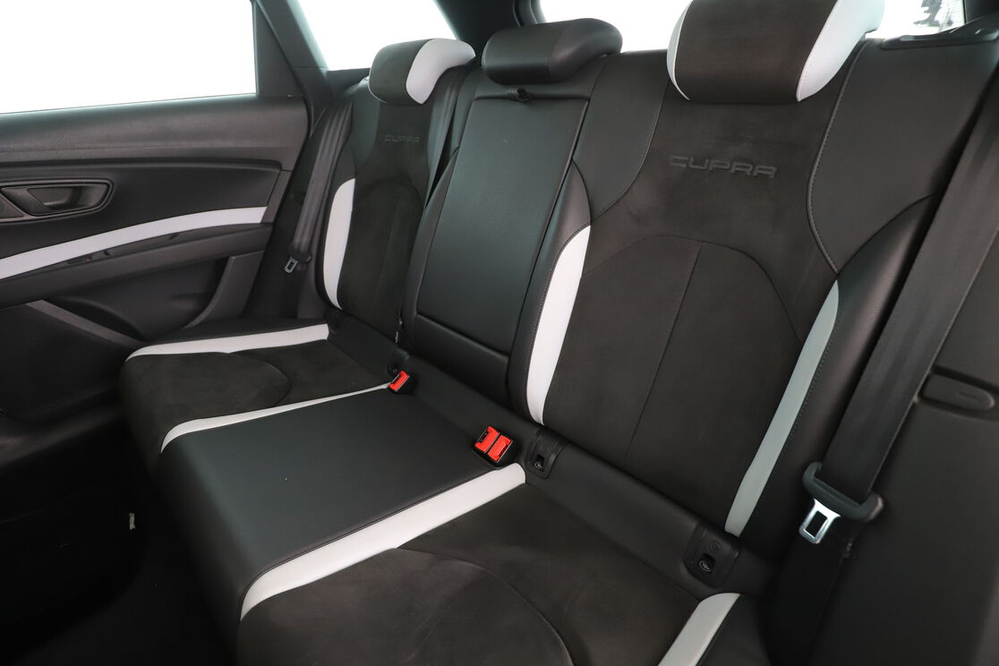Seat Leon ST 2.0 TSI Cupra DSG6 — photo 13
