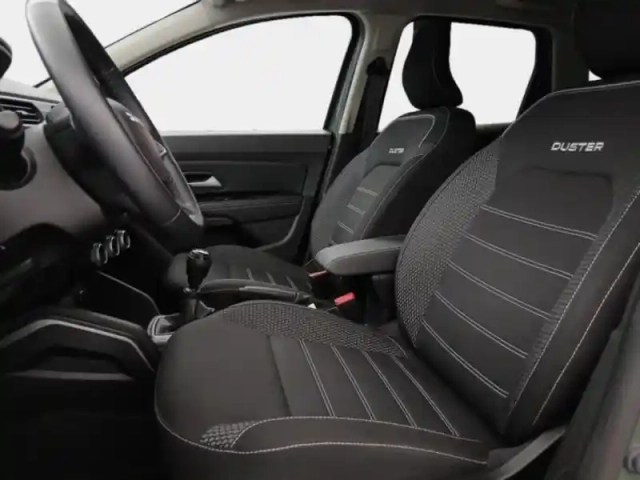 Dacia Duster 1.0 eco-g 100ch  journey + 4x2 — photo 14