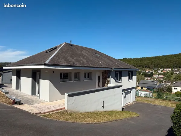 Pavillon 9 pièces 208 m²
