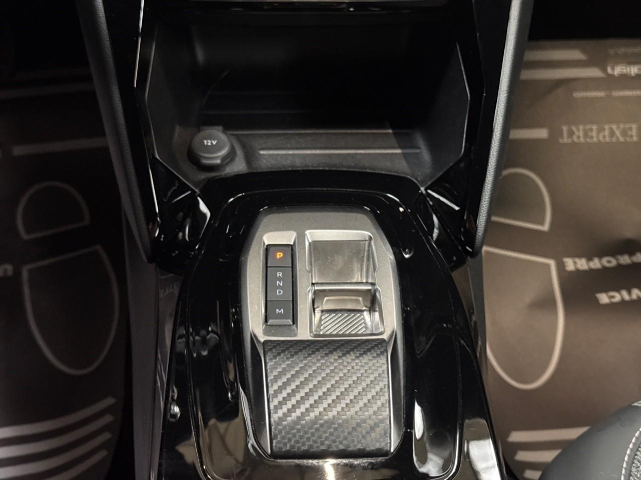 Peugeot 2008 1.2 puretech 130ch s&s allure eat8 — photo 19