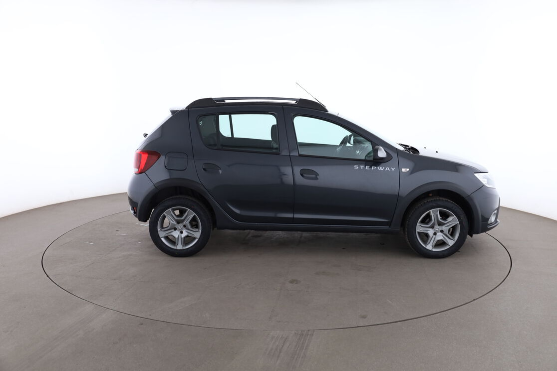 Dacia Sandero Stepway 0.9 TCe — photo 6