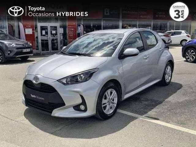 Toyota YARIS Toyota Yaris 116h Dynamic Business 5p MC24