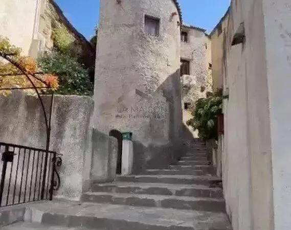 Maison 5 pièces 77 m²