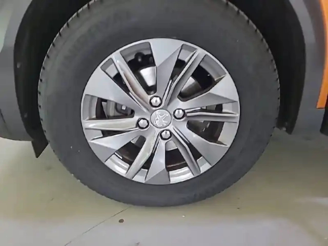 Peugeot 2008 puretech 100 s&amp;s bvm6 — photo 43
