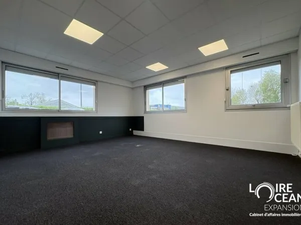 Local professionnel 89 m²